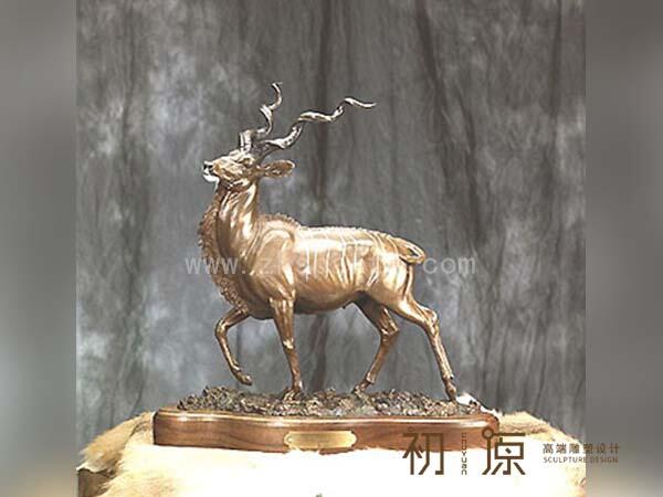 CYB-253铜鹿雕塑